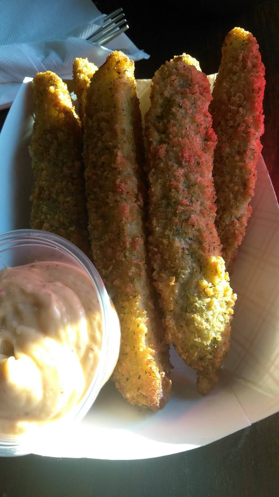 Os Pub & Grill | restaurant | 123 E Midland St, Auburn, MI 48611, USA | 9892663148 OR +1 989-266-3148