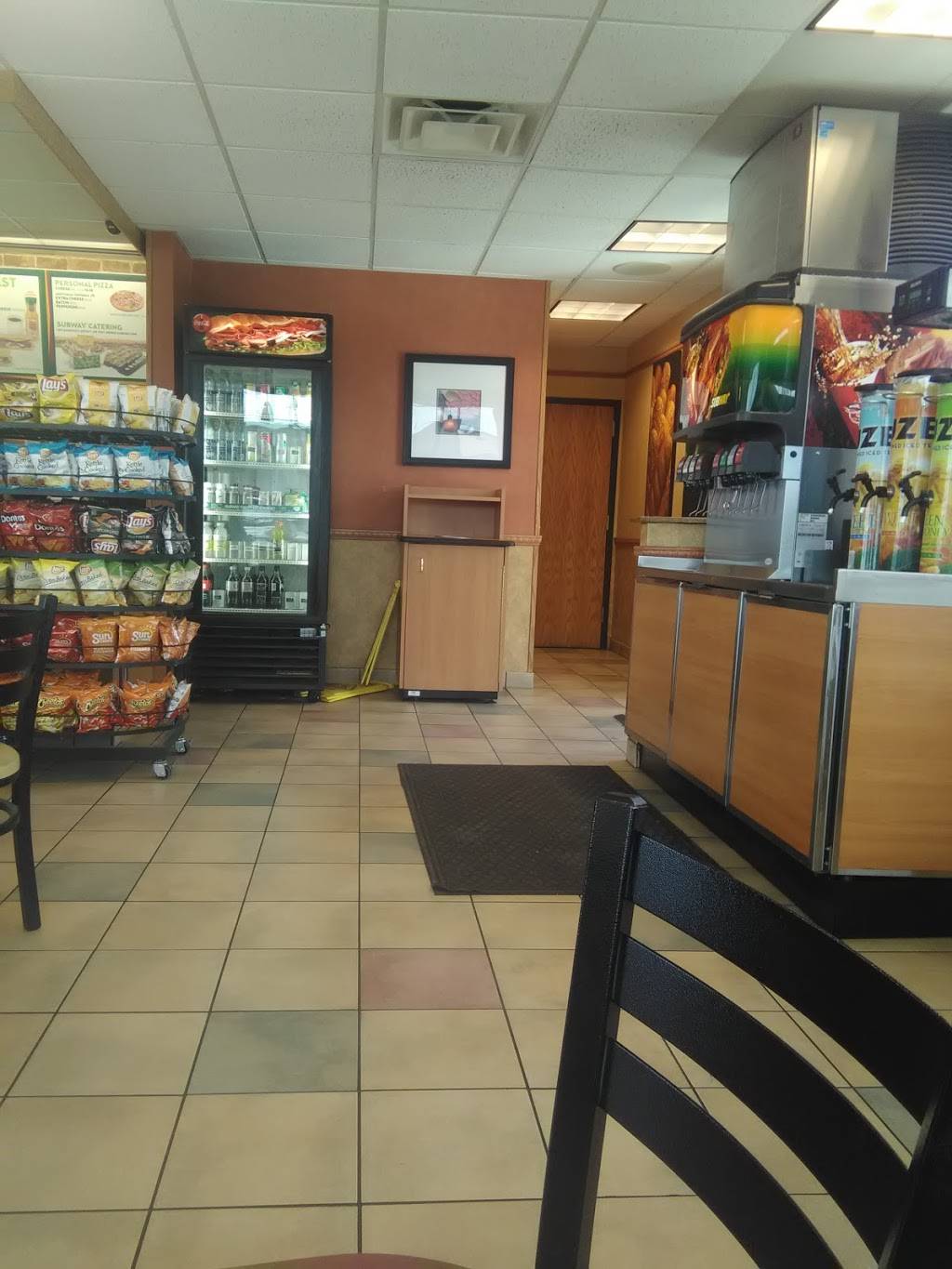 Subway | meal takeaway | 8026 N Mesa St, El Paso, TX 79932, USA | 9155848110 OR +1 915-584-8110