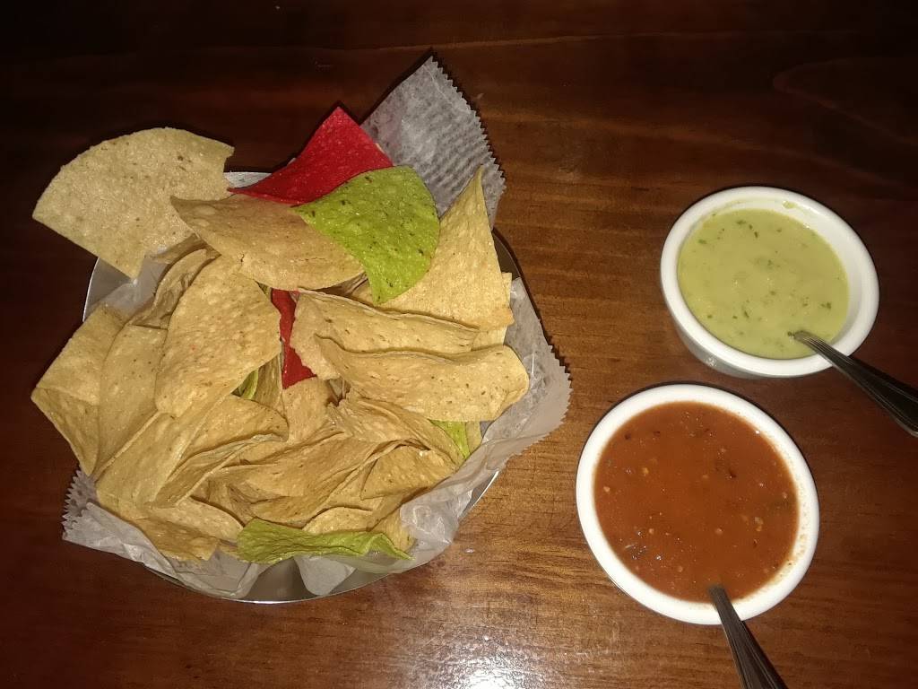 Betos Grill | restaurant | 2711 Riley Fuzzel Rd, Spring, TX 77386, USA | 2815280039 OR +1 281-528-0039