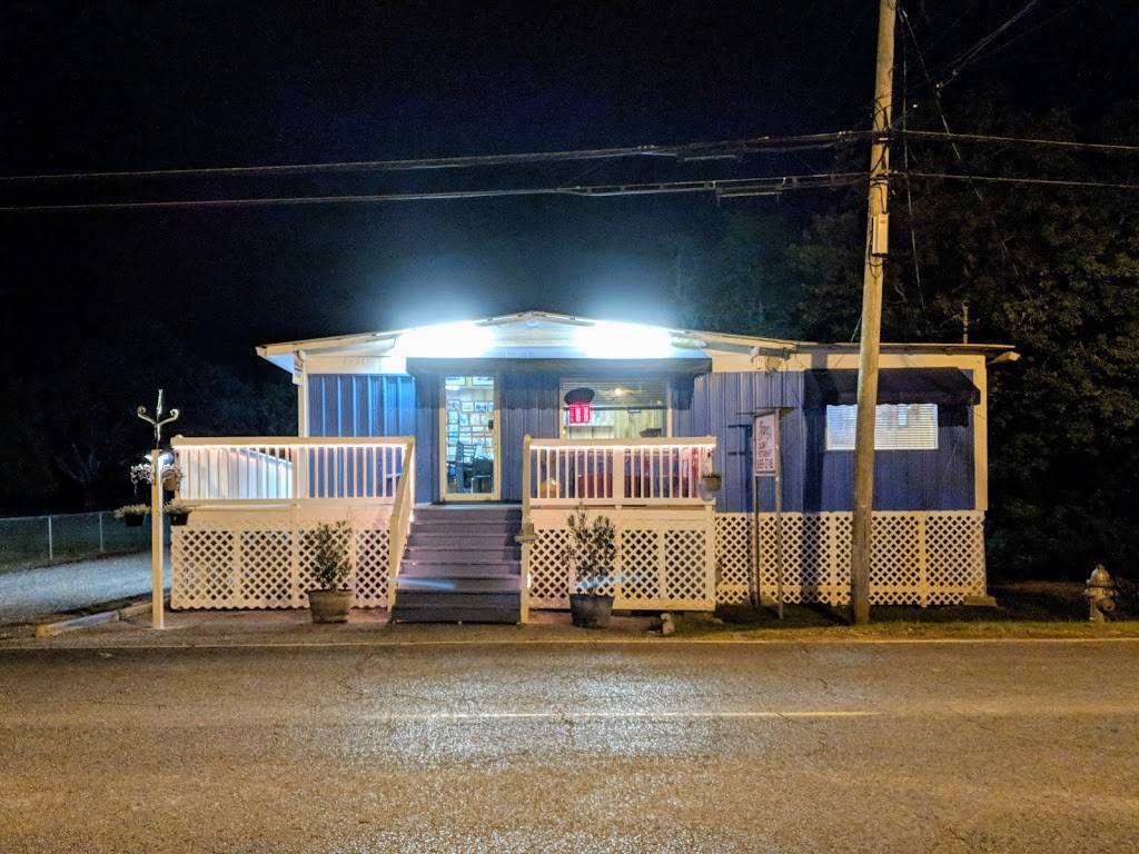 Jans Restaurant & Sweet Shop-1 | restaurant | 4831 Jean Lafitte Blvd, Lafitte, LA 70067, USA | 5046892748 OR +1 504-689-2748