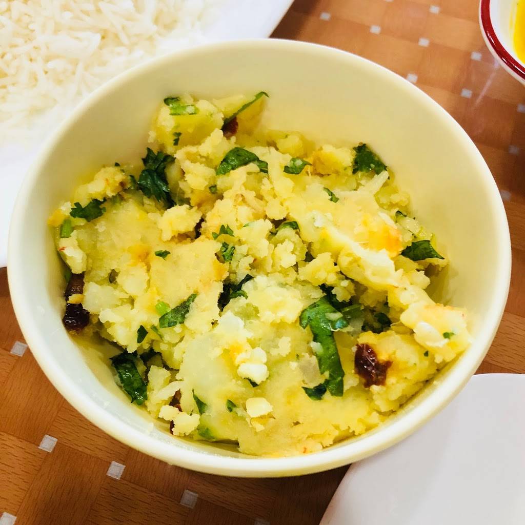 Fulkole Restaurant | restaurant | 1211 Liberty Ave, Brooklyn, NY 11208, USA | 7184848088 OR +1 718-484-8088