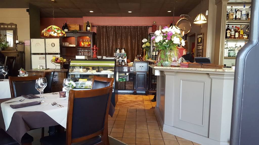 West Plains Bistro | restaurant | 133 Plains Rd E, Burlington, ON L7T 2L3, Canada | 9053339449 OR +1 905-333-9449