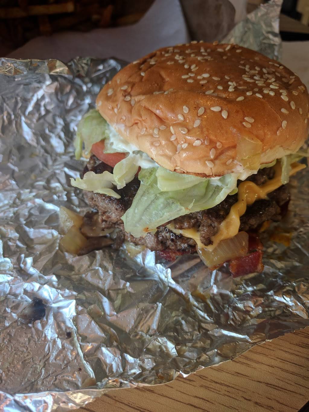 Five Guys | meal takeaway | 341 Amherst St, Nashua, NH 03063, USA | 6035897881 OR +1 603-589-7881
