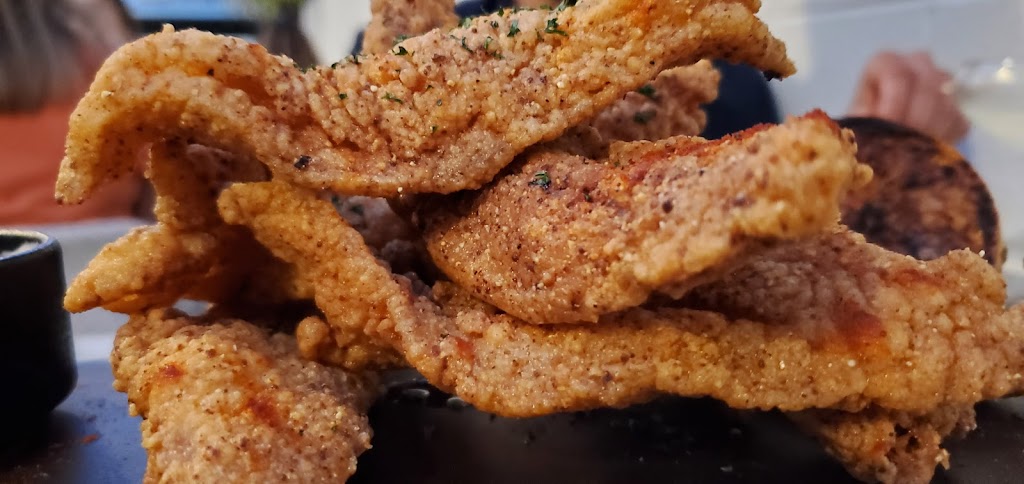 Q&A Restaurant and Oyster Bar | restaurant | 408 Pier View Wy Suite 101, Oceanside, CA 92054, USA | 7606887249 OR +1 760-688-7249