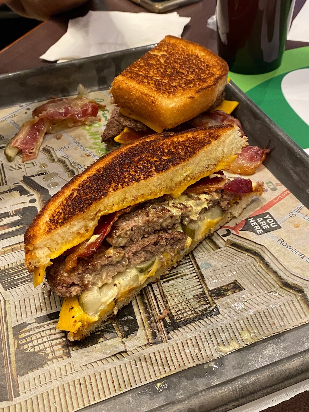 Wahlburgers | restaurant | 49500 Seminole Dr, Cabazon, CA 92230, USA | 9517555344 OR +1 951-755-5344