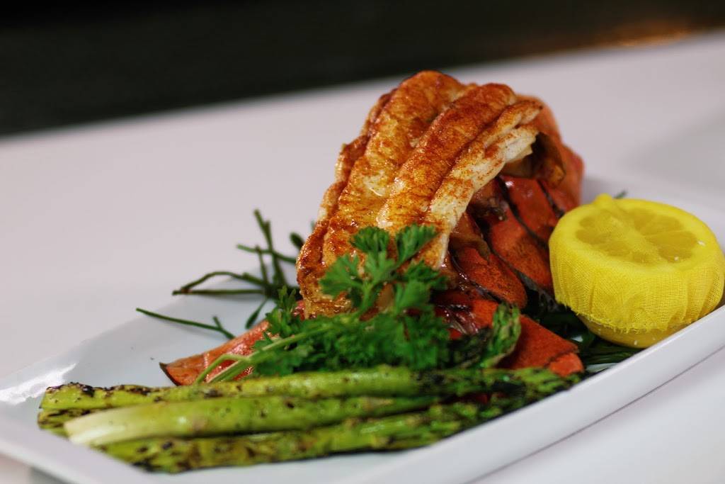 Hooked | restaurant | 5195 Main St, Williamsville, NY 14221, USA | 7164283957 OR +1 716-428-3957