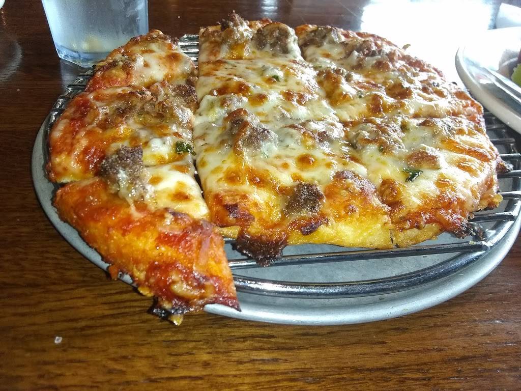 Old Chicago | restaurant | 300 North Mead St #100, Wichita, KS 67205, USA | 3162642057 OR +1 316-264-2057