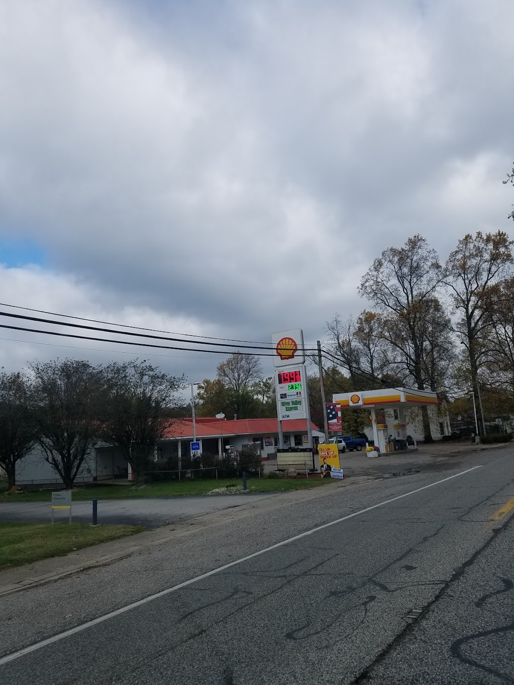 Shell | restaurant | 802 W Main St, Vevay, IN 47043, USA | 8124279890 OR +1 812-427-9890