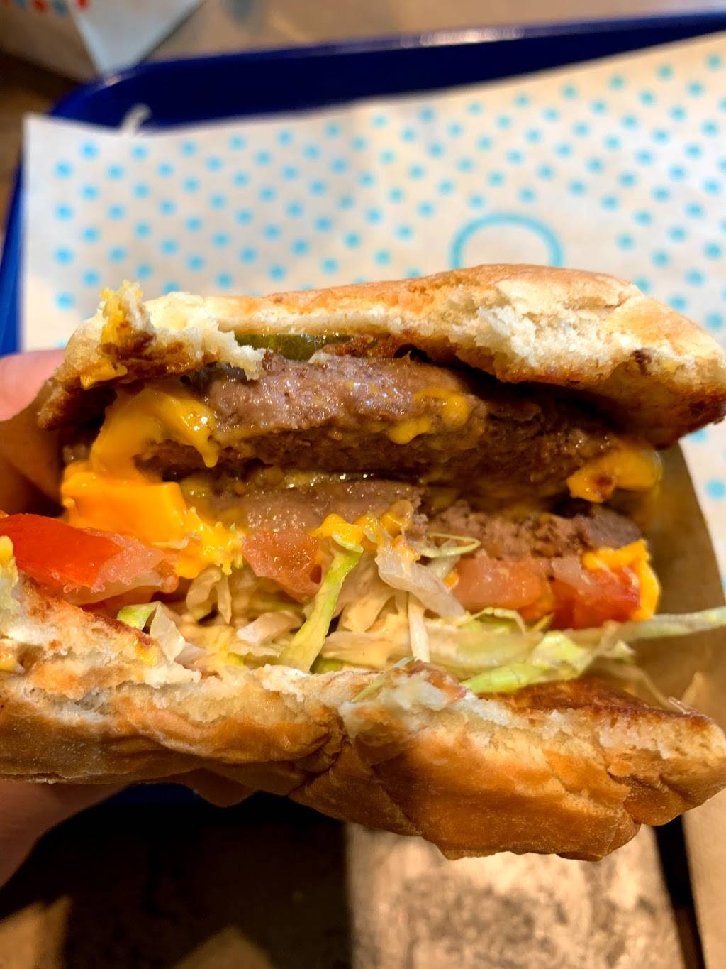 Great State Burger | restaurant | 575 Bellevue Square, Bellevue, WA 98004, USA | 4255342345 OR +1 425-534-2345