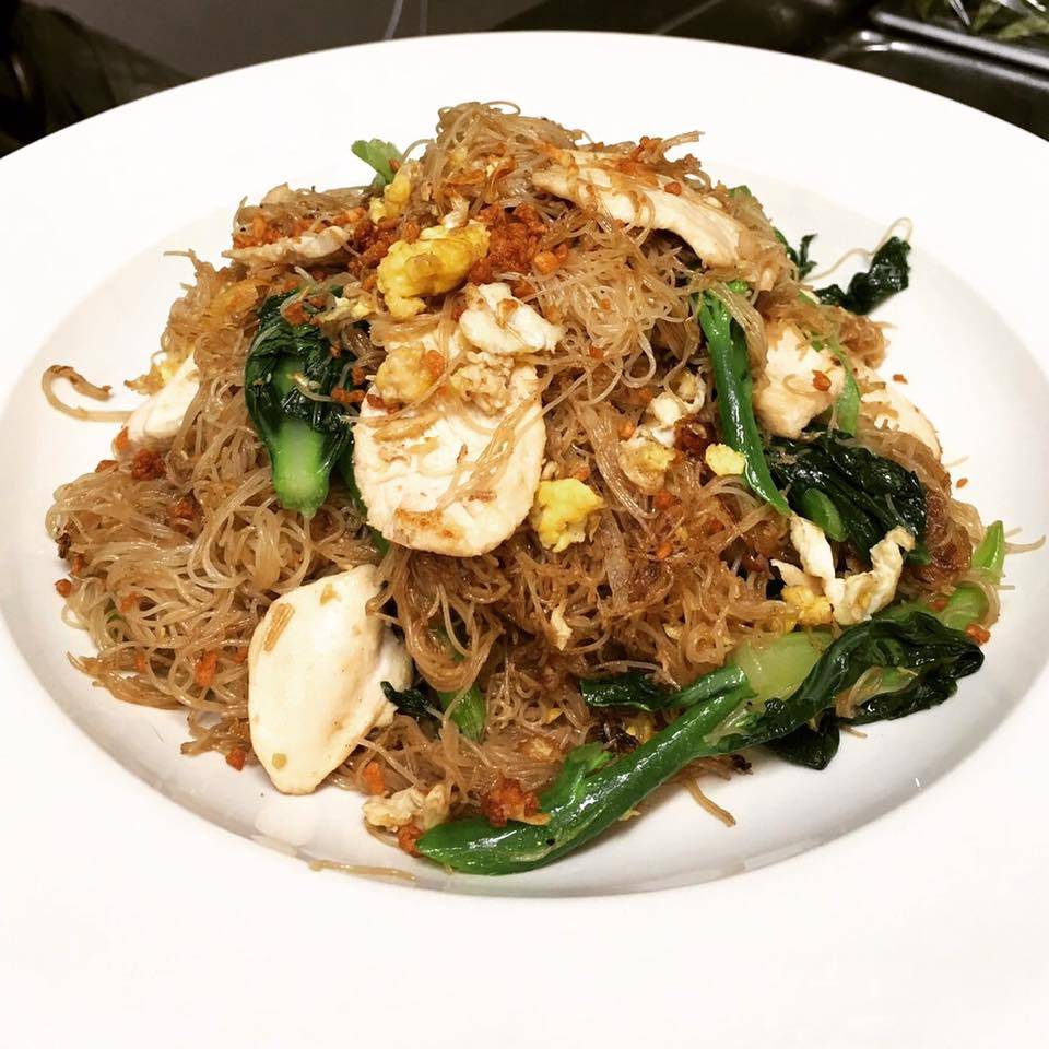 Khun Nine Thai | meal delivery | 804 N Charles St, Baltimore, MD 21201, USA | 4438352319 OR +1 443-835-2319