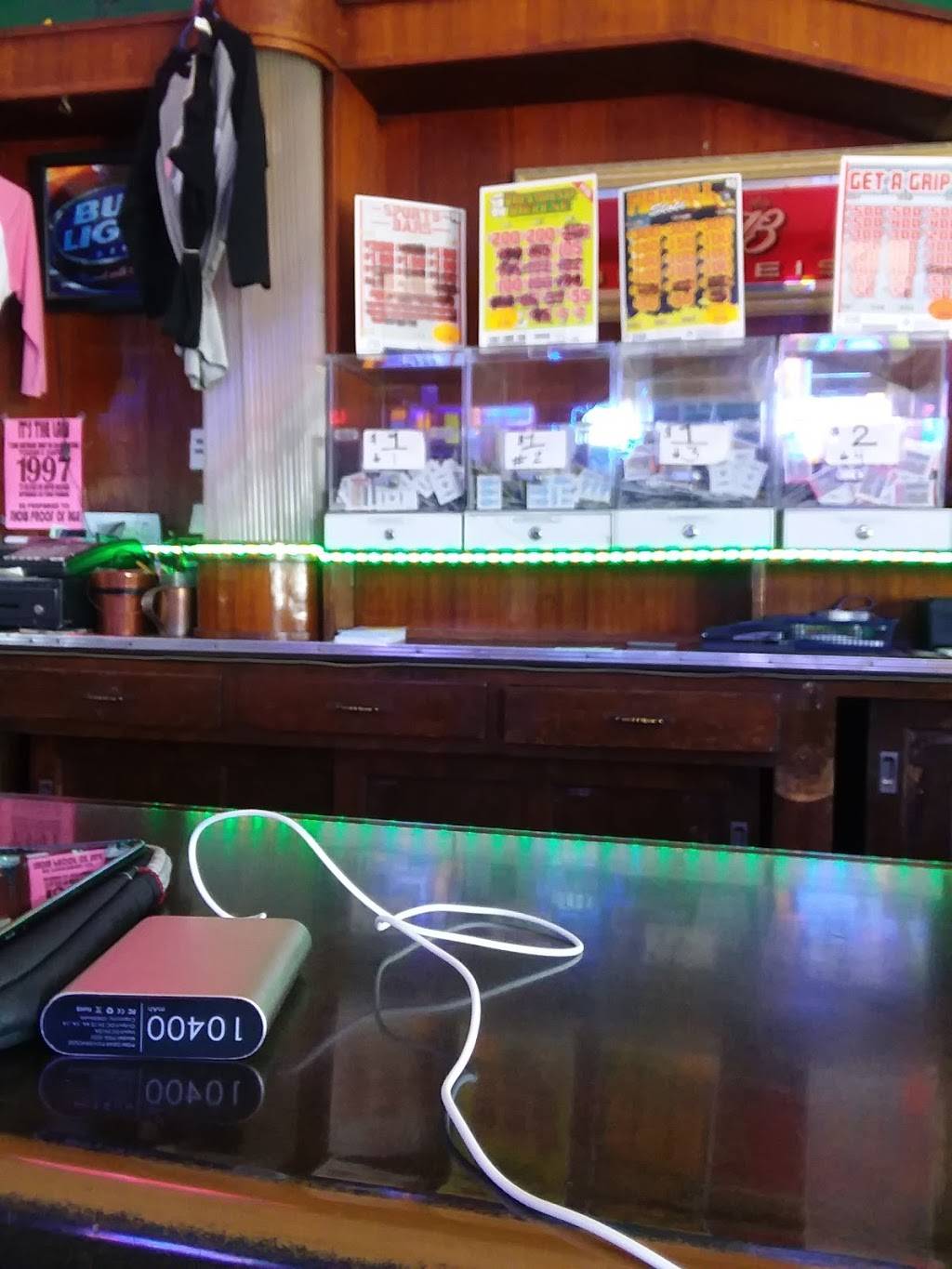 Steinys Bar | restaurant | 501 W 4th St, Winona, MN 55987, USA | 5074544380 OR +1 507-454-4380