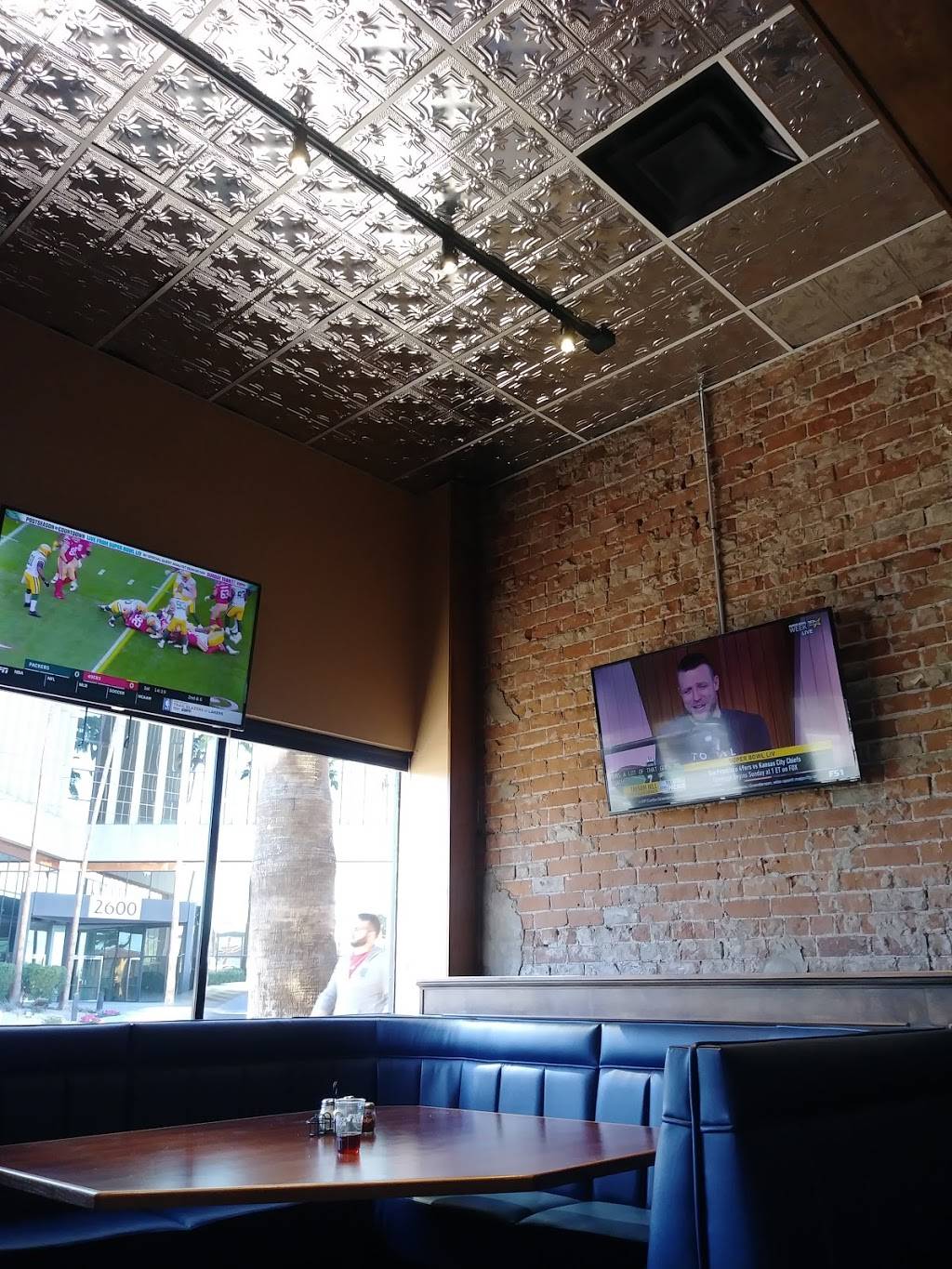 Barros Pizza | restaurant | 2601 N Central Ave, Phoenix, AZ 85004, USA | 6022740104 OR +1 602-274-0104