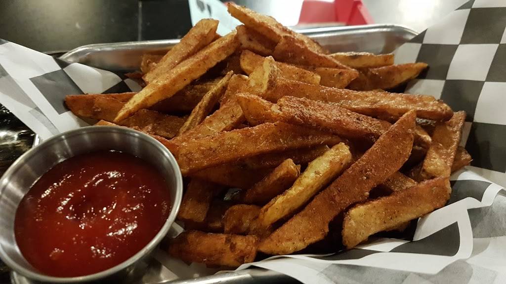 Burger Rebellion | restaurant | 1326 London Rd, Sarnia, ON N7S 1P7, Canada | 5197040293 OR +1 519-704-0293