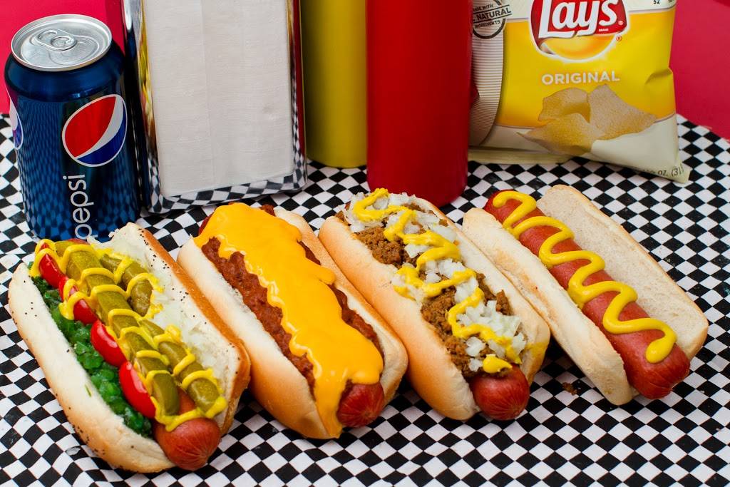 Apple Knockers Ice Cream Parlor | restaurant | 220 W Prairie St, Vicksburg, MI 49097, USA | 2696491880 OR +1 269-649-1880