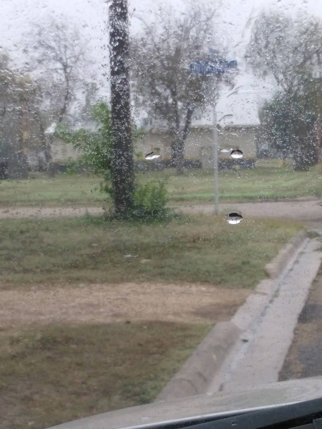 Churchs Chicken | restaurant | 2101 West, 19th St, Hondo, TX 78861, USA | 8304265272 OR +1 830-426-5272