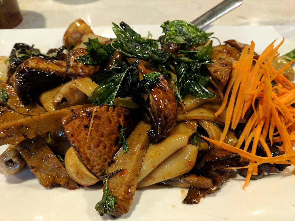 Arayas Place | restaurant | 5240 University Way NE, Seattle, WA 98105, USA | 2065244332 OR +1 206-524-4332