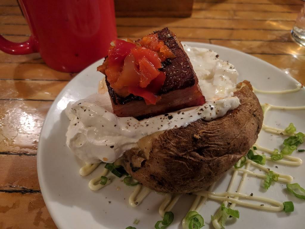 Mekelburgs | restaurant | 293 Grand Ave, Brooklyn, NY 11238, USA | 7183992337 OR +1 718-399-2337