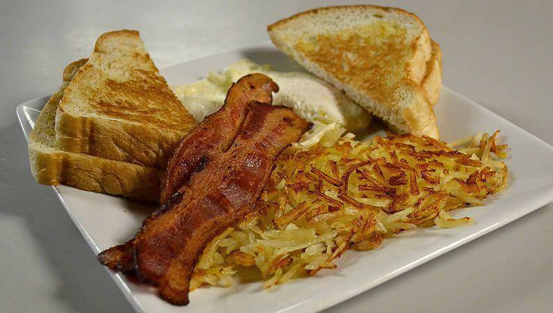 Bakery & Cafe | restaurant | 118 W Franklin St, Carthage, MS 39051, USA | 6012674661 OR +1 601-267-4661