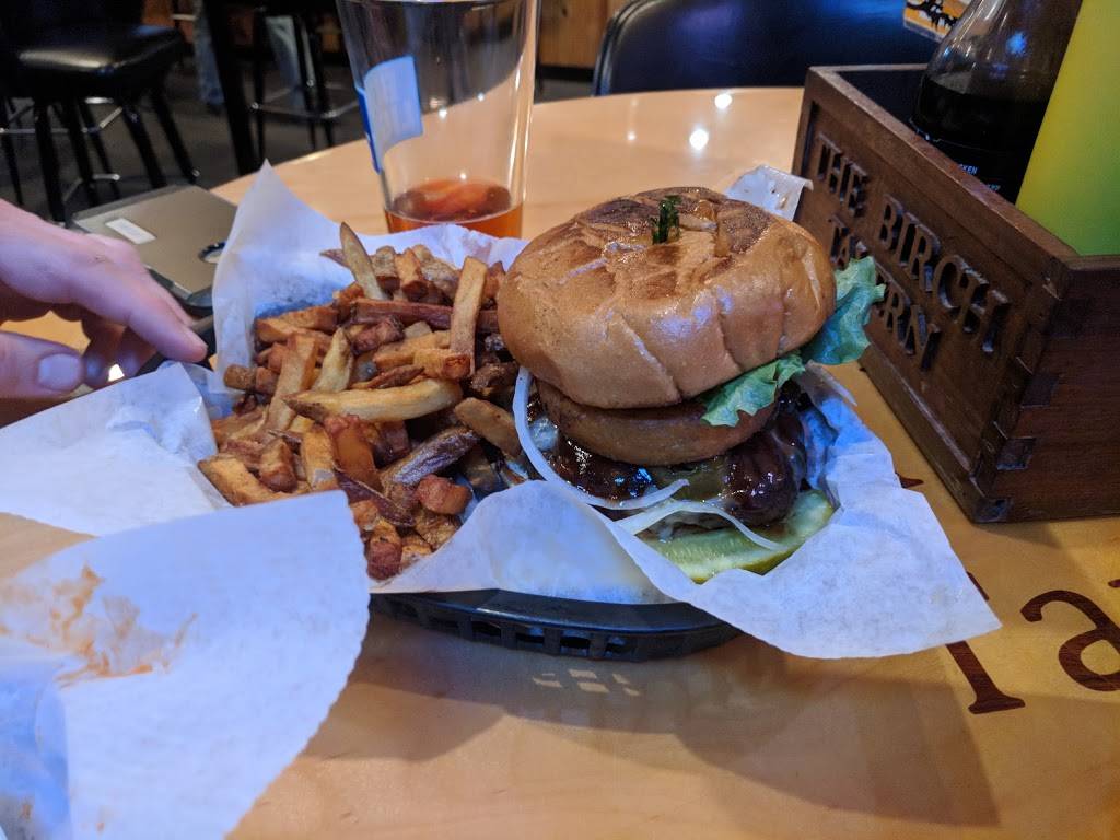 Birch Tavern | restaurant | 639 Main St, Groveport, OH 43125, USA | 6148369776 OR +1 614-836-9776