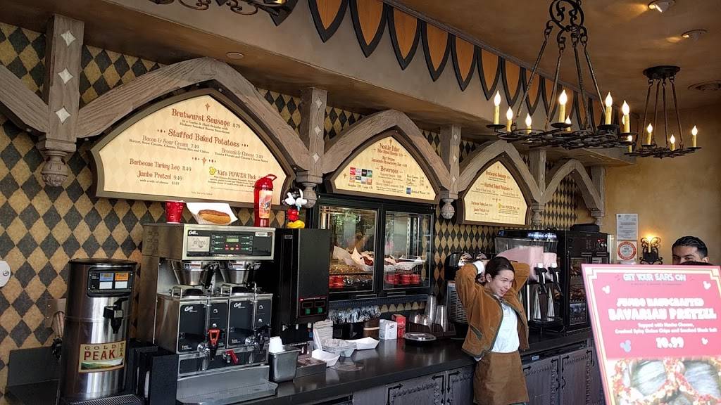 Troubadour Tavern | restaurant | 1313 S Harbor Blvd, Anaheim, CA 92802, USA | 7147813463 OR +1 714-781-3463