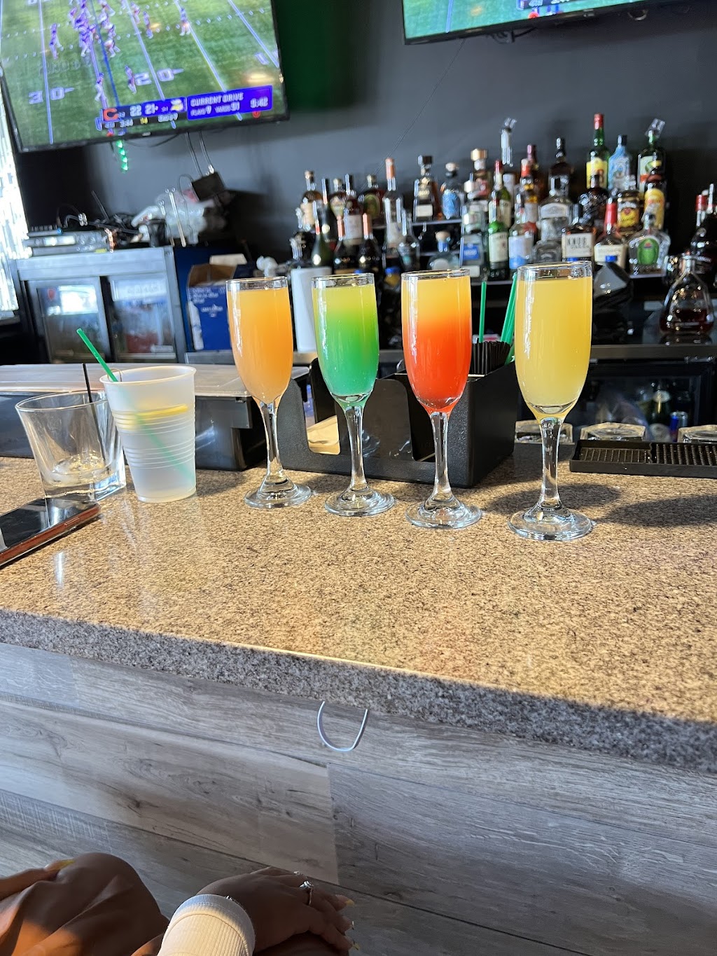 G Vibez | restaurant | 19755 Torrence Ave, Lynwood, IL 60411, USA | 3129259317 OR +1 312-925-9317