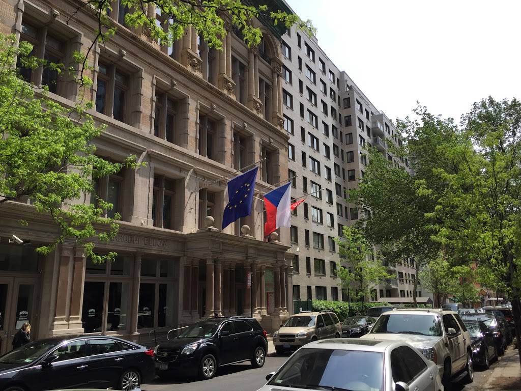 Bohemian Spirit | restaurant | 321 E 73rd St, New York, NY 10021, USA | 2128611038 OR +1 212-861-1038