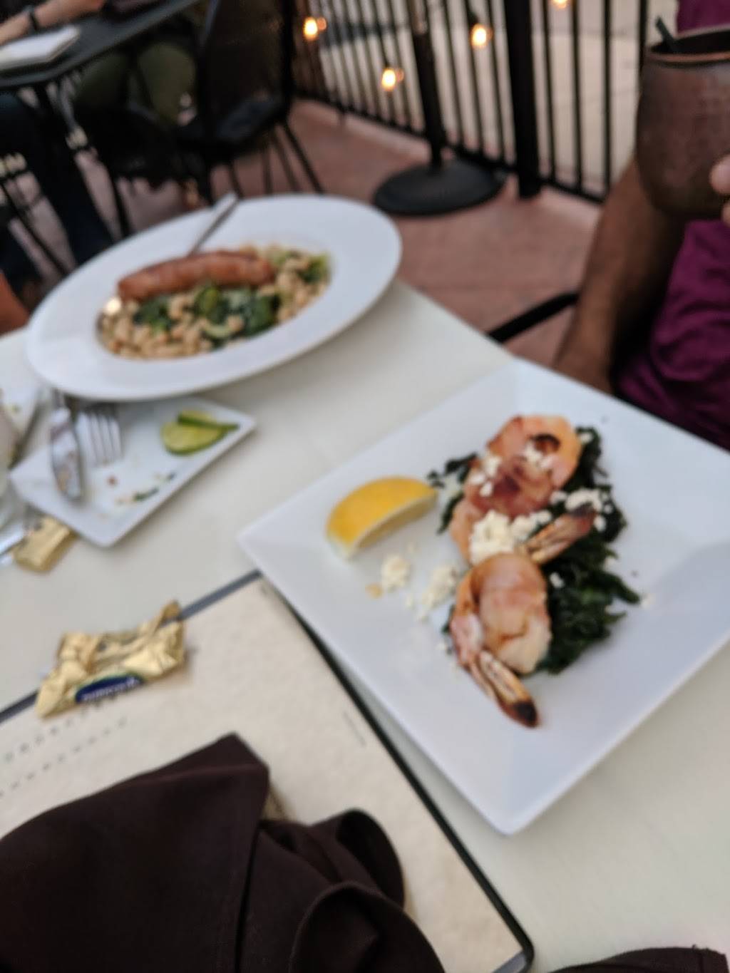 Joe Gatts Food & Cocktails | restaurant | 2126 Five Mile Line Rd, Penfield, NY 14526, USA | 5854850631 OR +1 585-485-0631