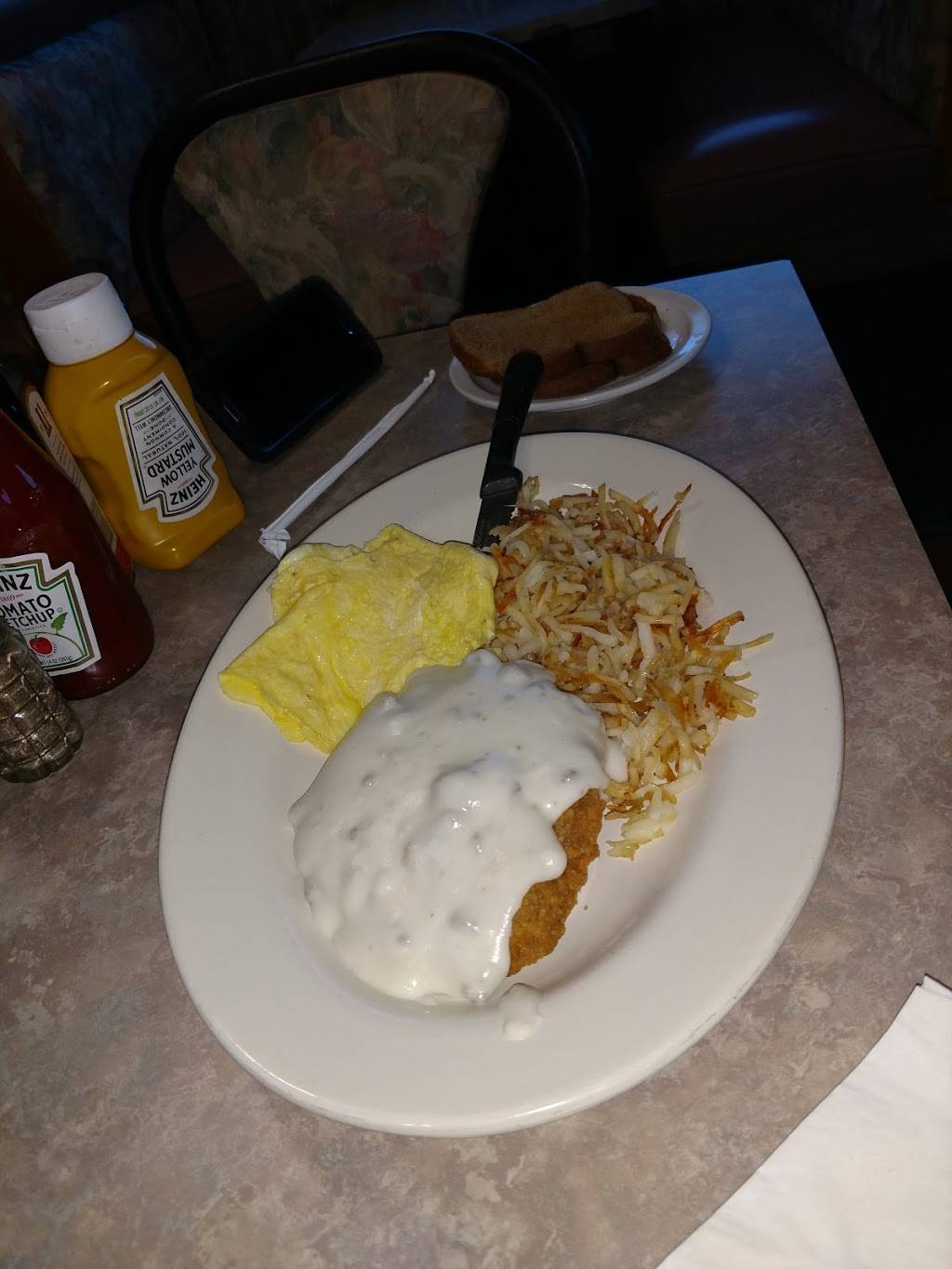 Merchant`s Restaurant & Lounge | restaurant | 1340 East Michigan Avenue, Morocco, IN 47963, USA | 2192852871 OR +1 219-285-2871