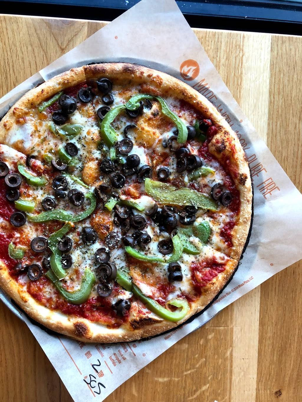 Blaze Pizza | meal takeaway | 143 Century Square Dr Suite 100, College Station, TX 77840, USA | 9792272629 OR +1 979-227-2629