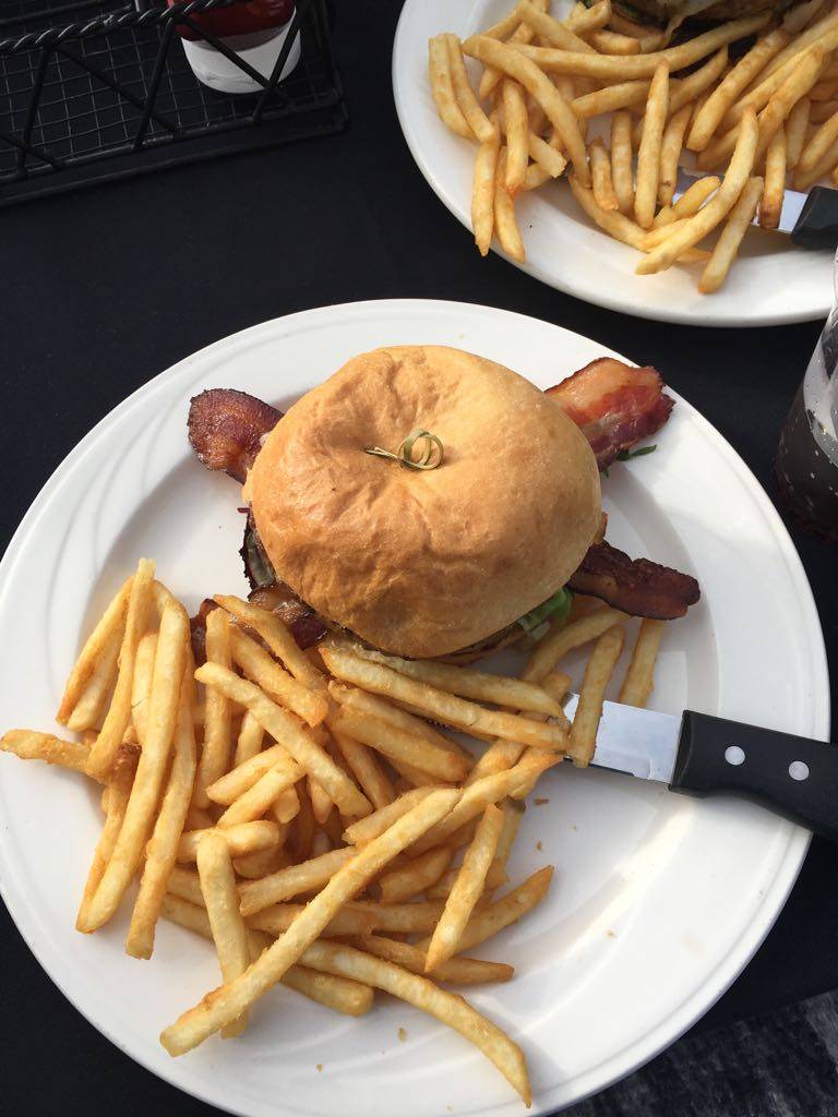 Moss Beach Distillery | restaurant | 140 Beach Way, Moss Beach, CA 94038, USA | 6507285595 OR +1 650-728-5595