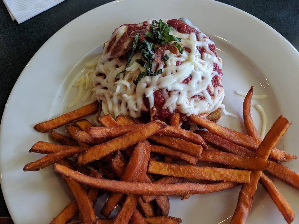 Berds Grill & Bar | restaurant | 500 Wessel Dr, Fairfield, OH 45014, USA | 5138057250 OR +1 513-805-7250