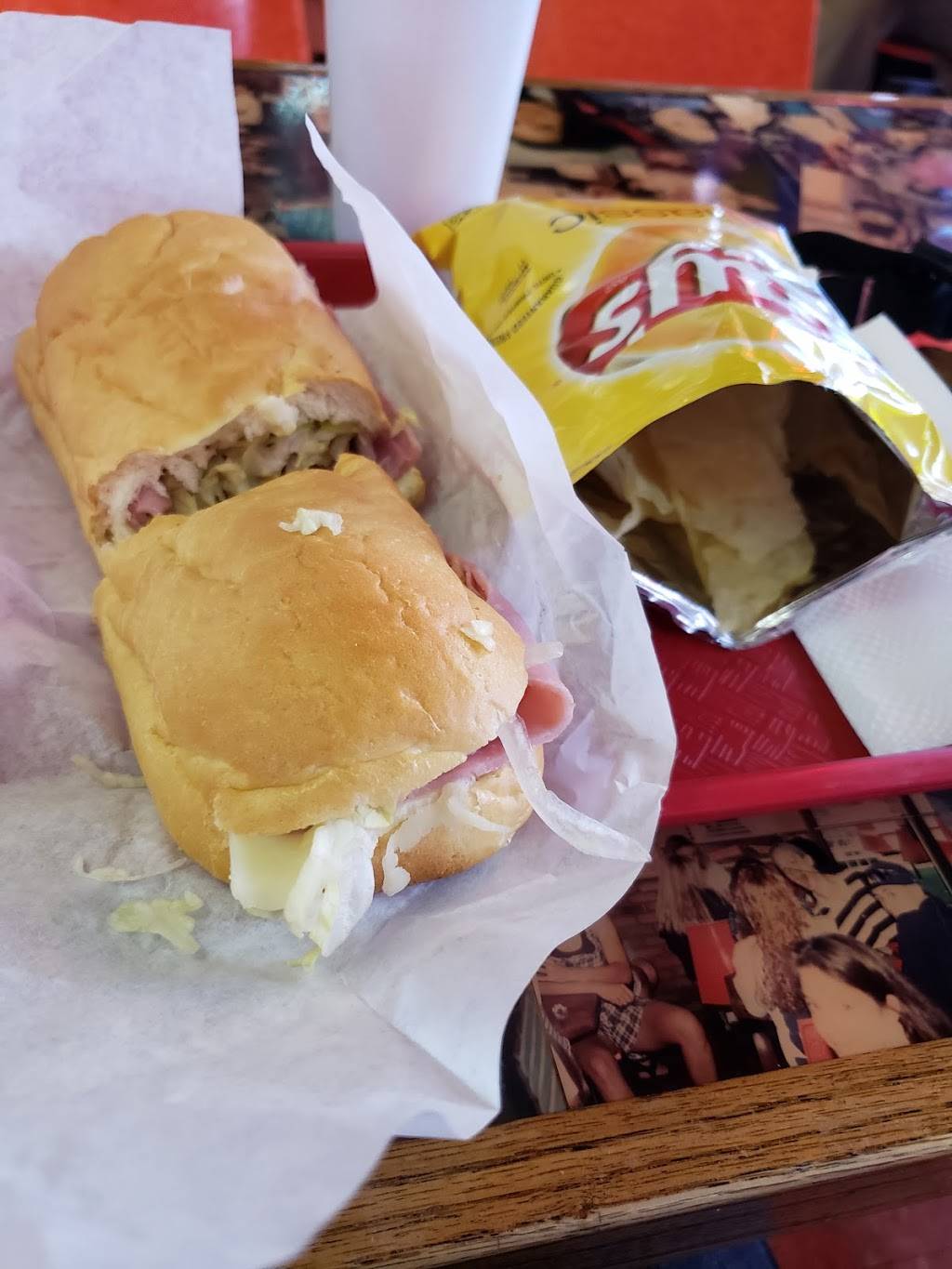 Captain Bills Submarine | restaurant | 10645 N 35th Ave A, Phoenix, AZ 85029, USA | 6029935290 OR +1 602-993-5290