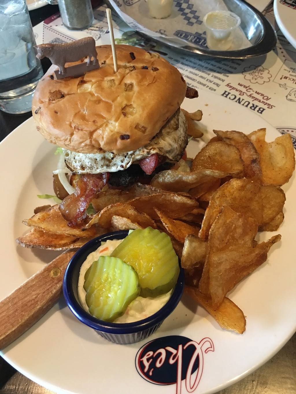 Ikes Food & Cocktails | restaurant | 4400 W 78th St, Bloomington, MN 55435, USA | 9528314537 OR +1 952-831-4537