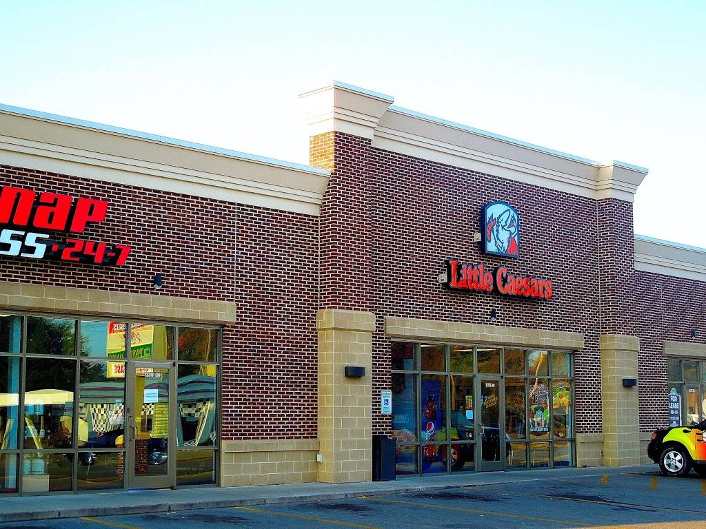 Little Caesars Pizza | meal takeaway | 1056 E Green Bay St, Shawano, WI 54166, USA | 7155242727 OR +1 715-524-2727
