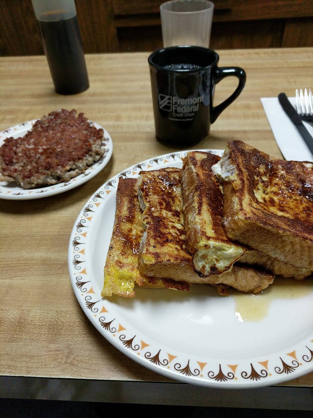 Billys Restaurant | restaurant | 413 W State St, Fremont, OH 43420, USA | 4193349169 OR +1 419-334-9169