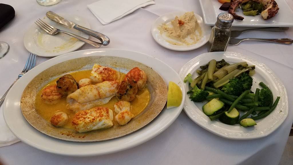 f.i.s.h on main | restaurant | 286 Main St, Port Washington, NY 11050, USA | 5168831515 OR +1 516-883-1515