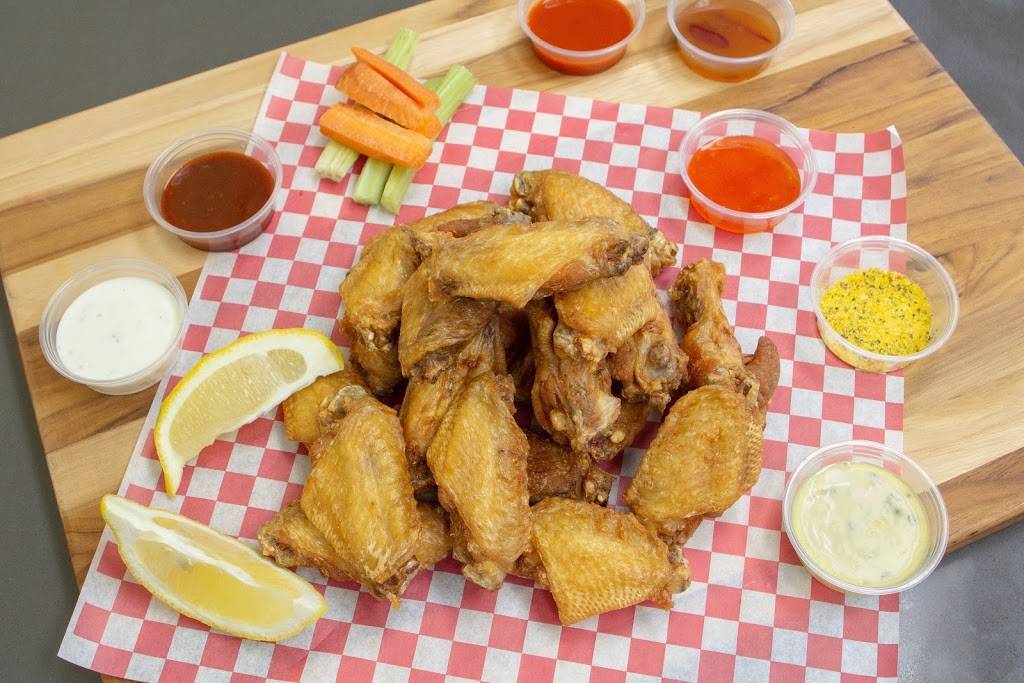 Brothers Wings & Bings | restaurant | 10075 SW Barbur Blvd #4, Portland, OR 97219, USA | 5032454333 OR +1 503-245-4333