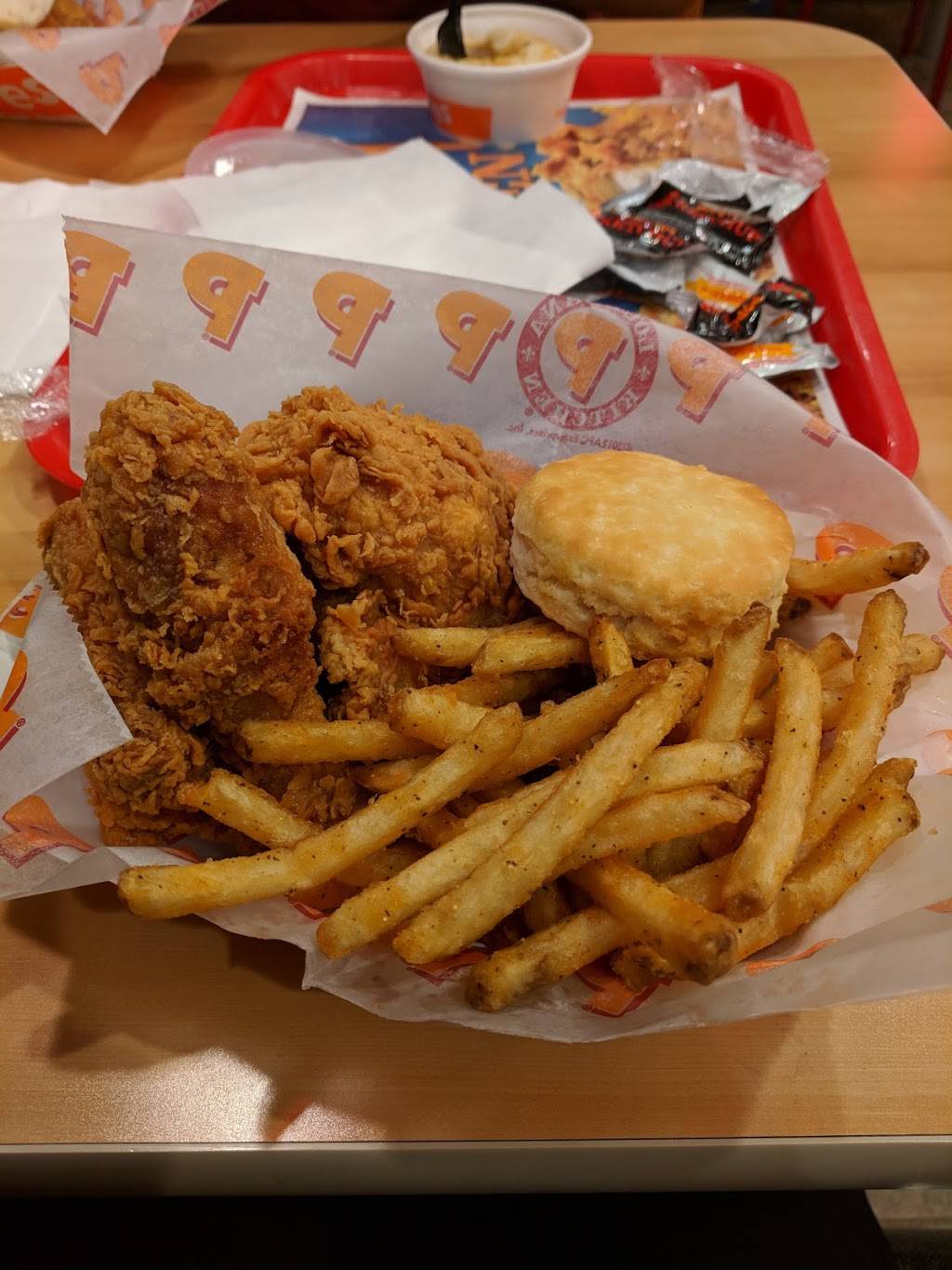 Popeyes Louisiana Kitchen | restaurant | 23462 Los Alisos Blvd, Mission Viejo, CA 92691, USA | 9494468040 OR +1 949-446-8040