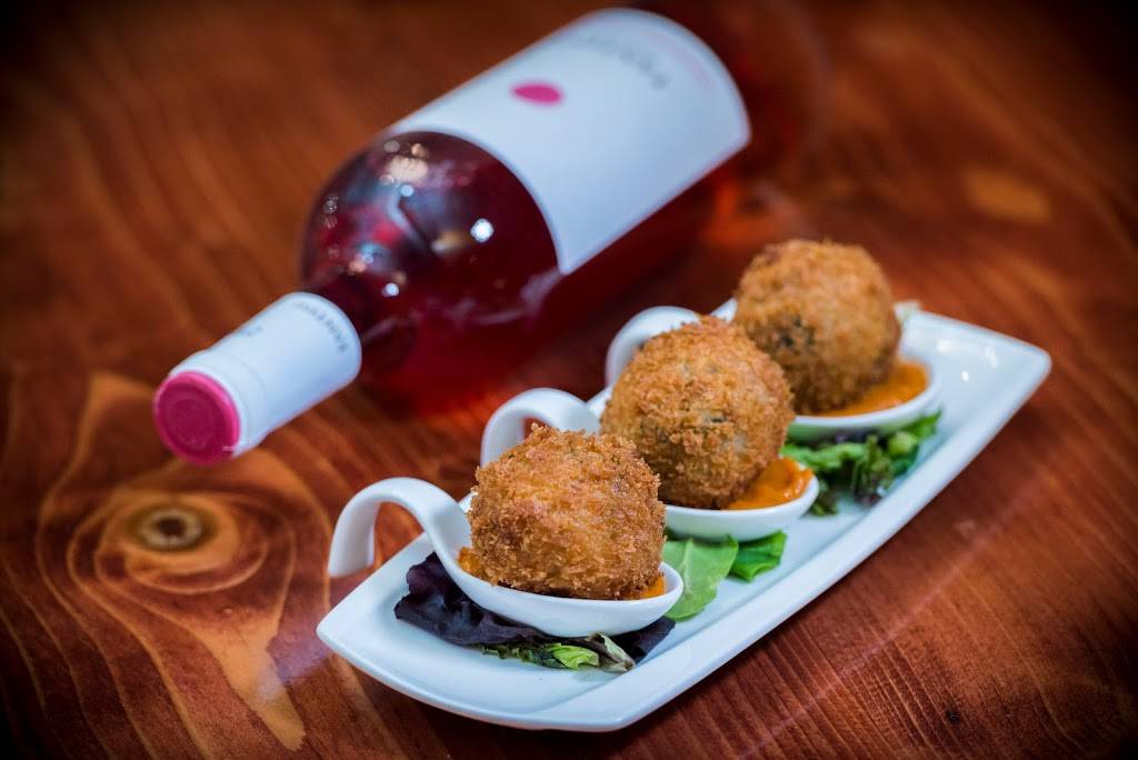 Vinum Bar | restaurant | 2025 Newpark Mall Rd, Newark, CA 94560, USA | 5102853585 OR +1 510-285-3585