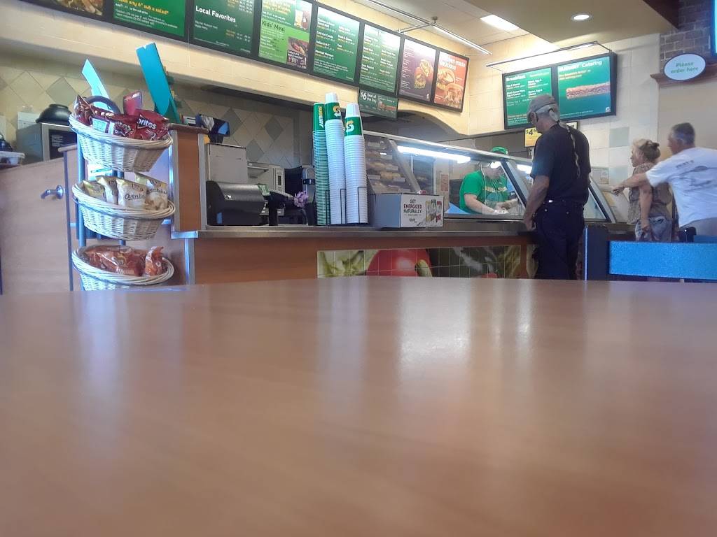 Subway | restaurant | Plaza Vallarta, 38050 47th St E Suite 1-A, Palmdale, CA 93552, USA | 6612852315 OR +1 661-285-2315