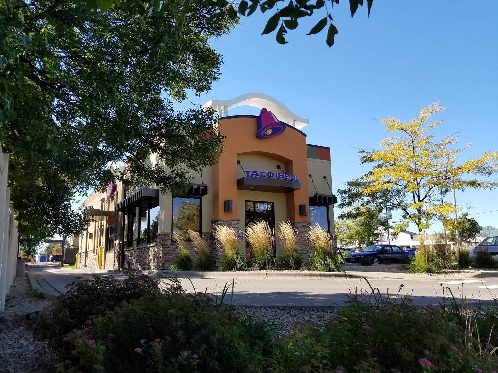 Taco Bell | meal takeaway | 1672 Rice St, St Paul, MN 55117, USA | 6514881366 OR +1 651-488-1366