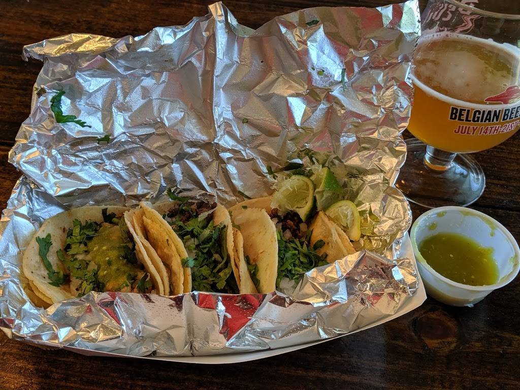 LuLus Taqueria | restaurant | 830-37580, 000, Springdale, AR 72762, USA | 4794226280 OR +1 479-422-6280