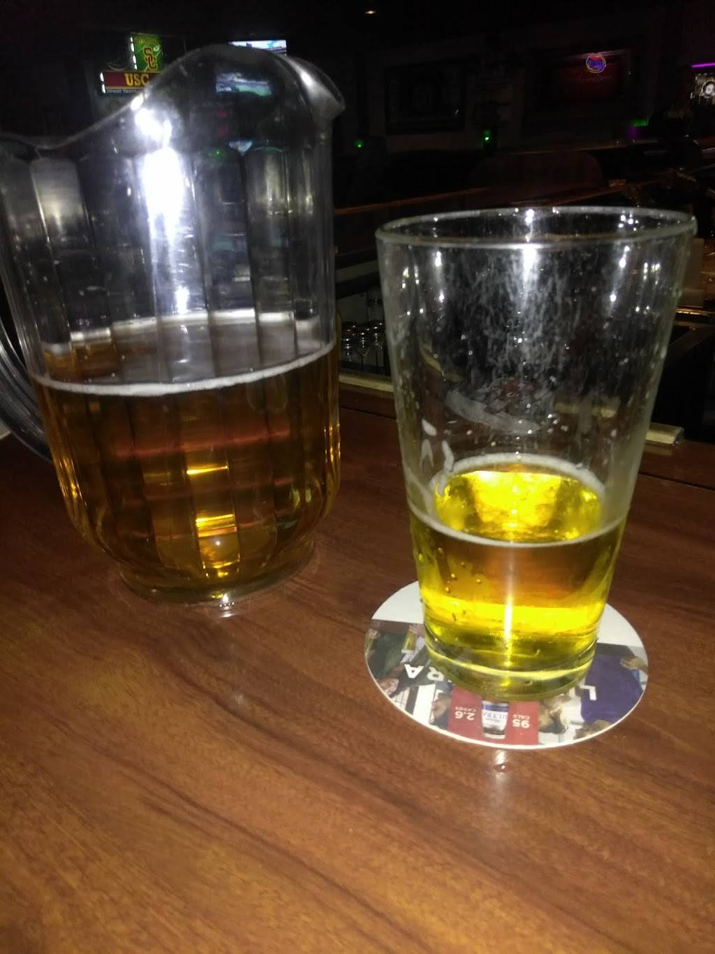 Joes Bar & Grill | restaurant | 10909 Magnolia Ave, Riverside, CA 92505, USA | 9516373931 OR +1 951-637-3931