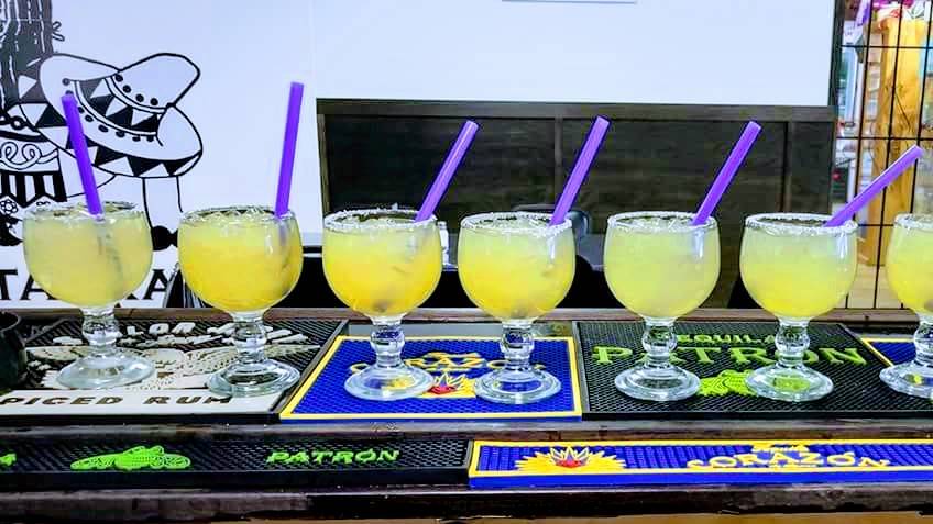 Dona Mary Restaurant And Bar | restaurant | 813 Front St, Gibbon, NE 68840, USA | 3084686612 OR +1 308-468-6612