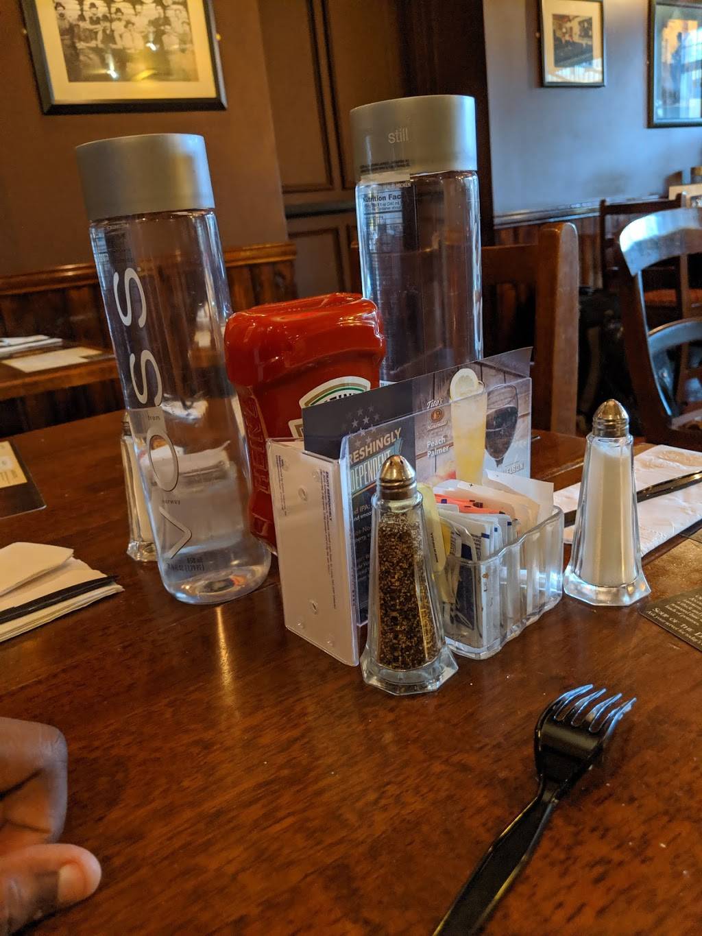 Maggie OSheas | restaurant | 2491 Winchester Rd, Memphis, TN 38116, USA | 9019228251 OR +1 901-922-8251