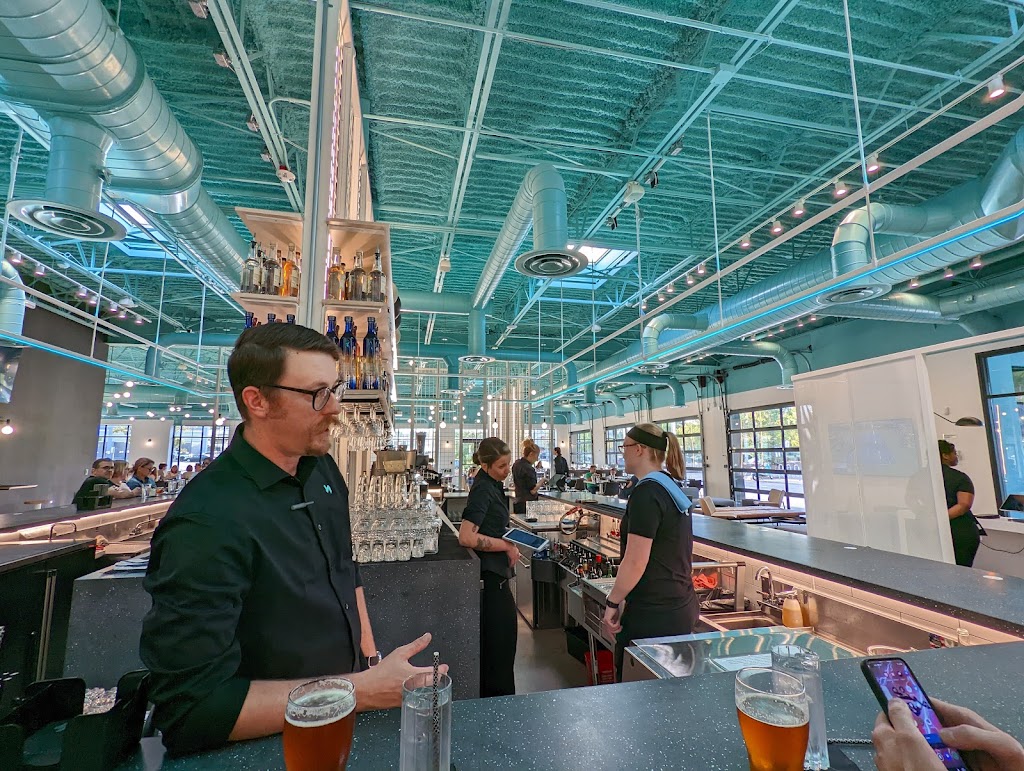 Venue by 4M | restaurant | 1919 S Industrial Hwy, Ann Arbor, MI 48104, USA | 7348000128 OR +1 734-800-0128