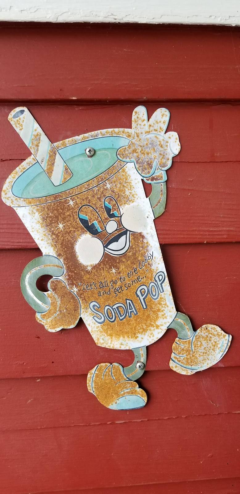 Jrs Dairy Sweet Drive Inn | restaurant | 1066 US-33, Wolflake, IN 46796, USA | 2606352045 OR +1 260-635-2045