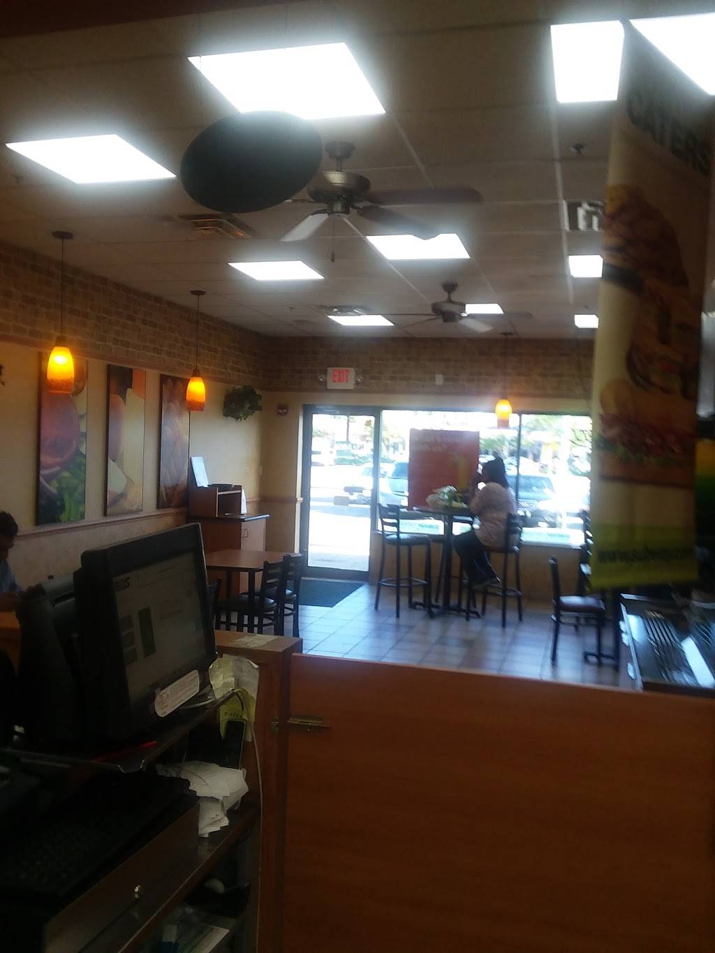 Subway Restaurants | restaurant | 85 E Park Ave, Long Beach, NY 11561, USA | 5164423268 OR +1 516-442-3268