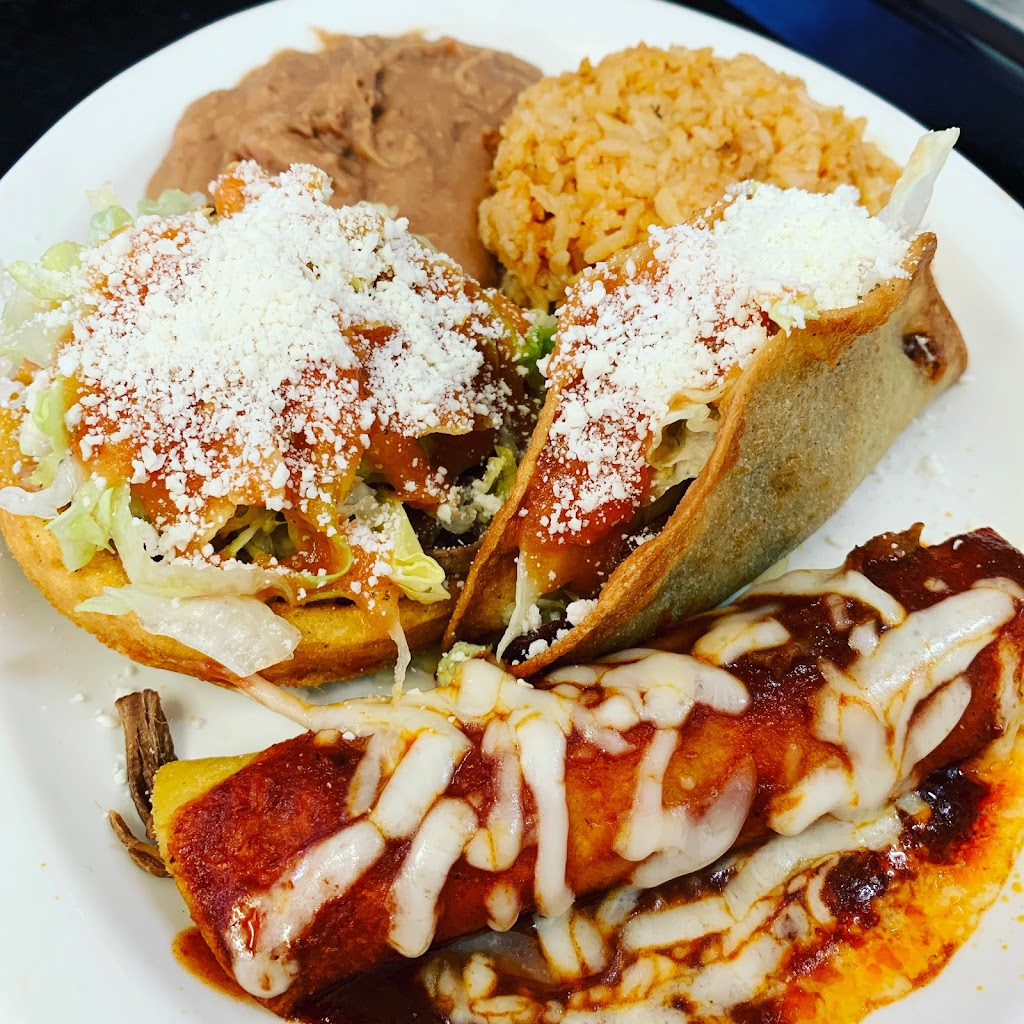 Los Cerritos Restaurant | restaurant | 411 E 5th St, Holtville, CA 92250, USA | 7607563097 OR +1 760-756-3097