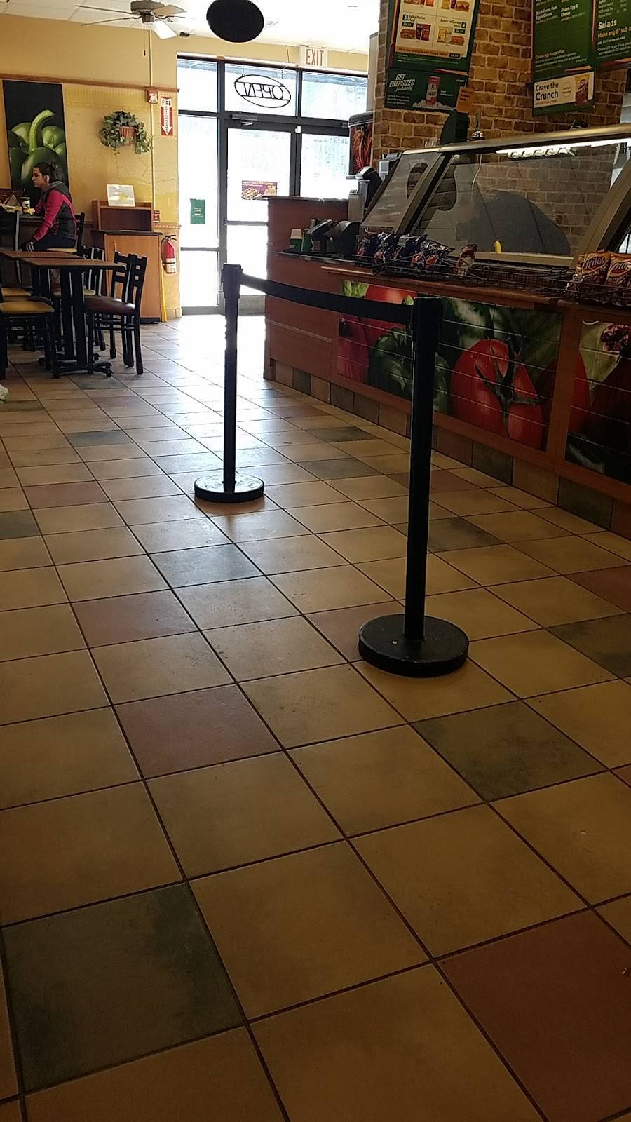 Subway | restaurant | 96 Daniel Webster Hwy, Belmont, NH 03220, USA | 6035276002 OR +1 603-527-6002